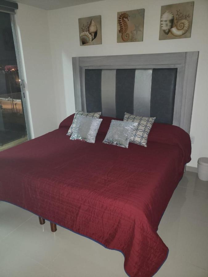 Departamento en malecon Portico Beach Mazatlán Exterior foto